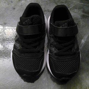 New Balance- 570 Velcro Shoes